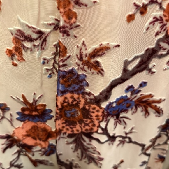 Willow & Clay floral velvet dress. Size XL. New without tags. - Picture 3 of 4
